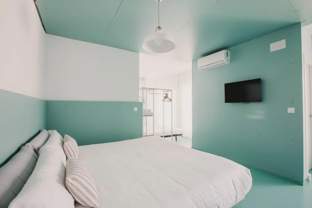 SubUp Hostel