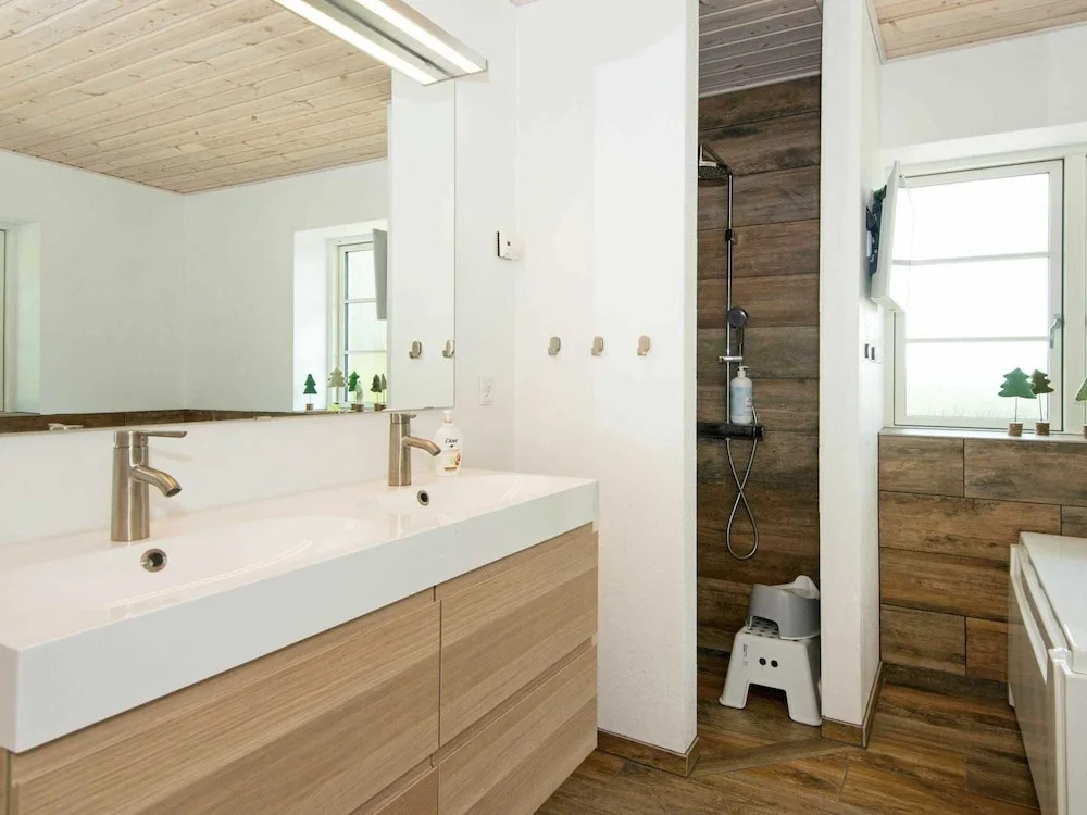 10 Person Holiday Home in Glesborg