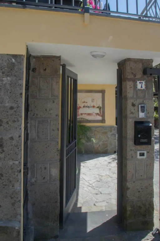 ON MICHELE GUEST HOUSE