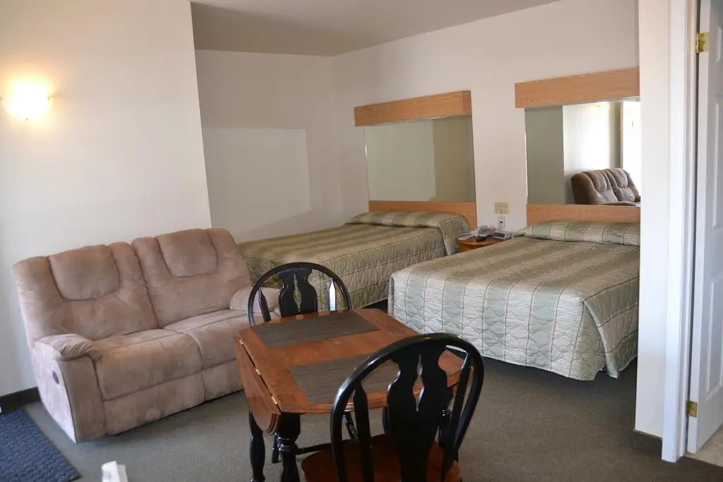 Calabogie Motor Inn