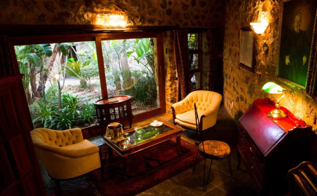 Misty Hills Country Hotel
