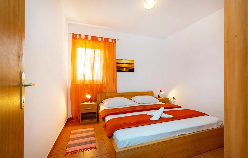 Stunning Apartment in Drage With 2 Bedrooms and Wifi