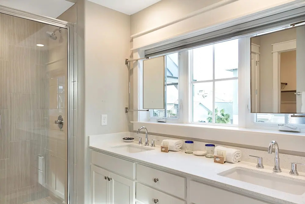 164 Sunset Avenue Townhouse 3 Bedrooms 3.5 Bathrooms Townhouse