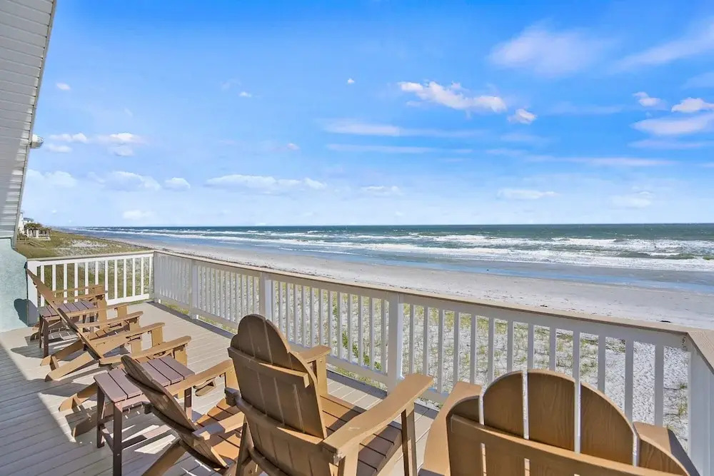 Oceanfront Serenity Under the Sea Tiki Bar BBQ