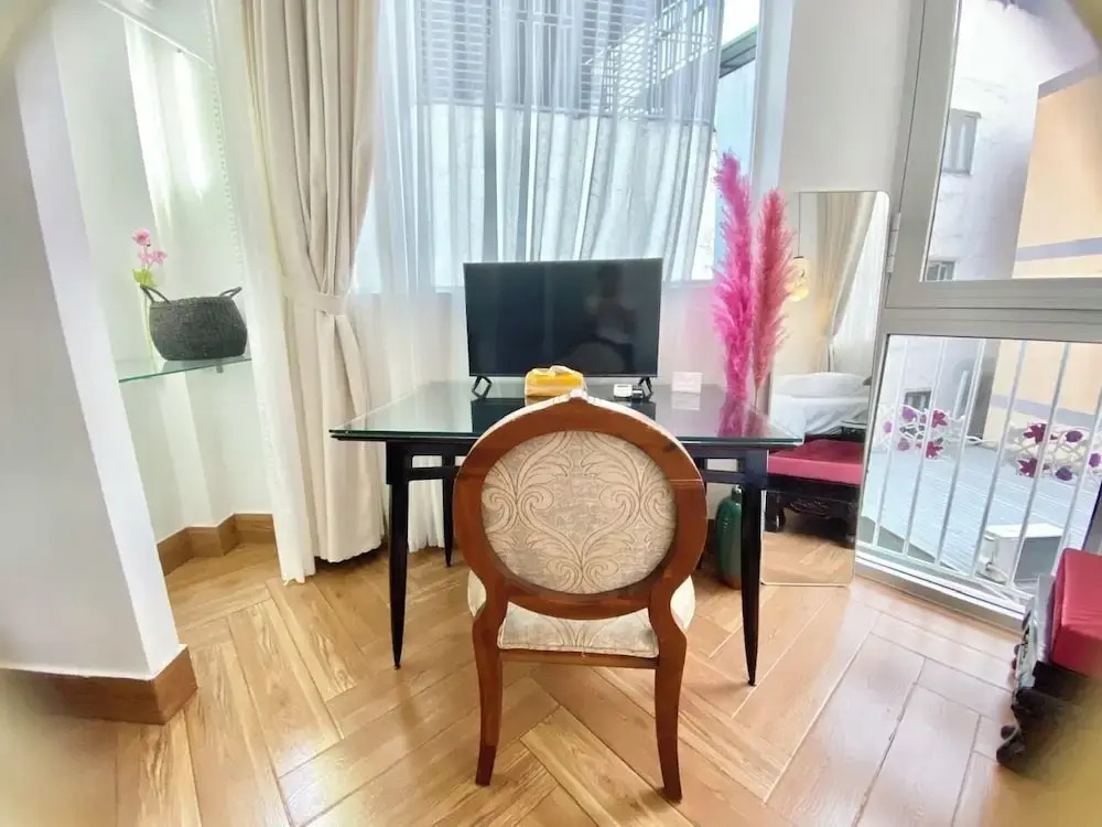 Cherry Blossom Boutique Hotel