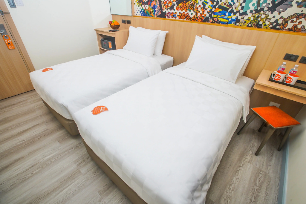 Go Hotels Plus Naga