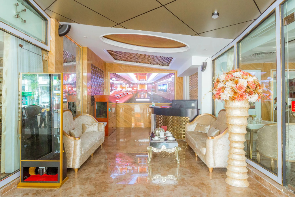 Hoang Trieu Hotel