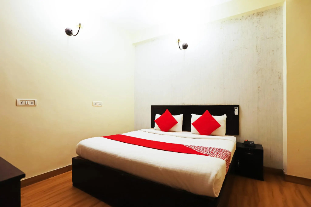 OYO 11521 Homestead Stay