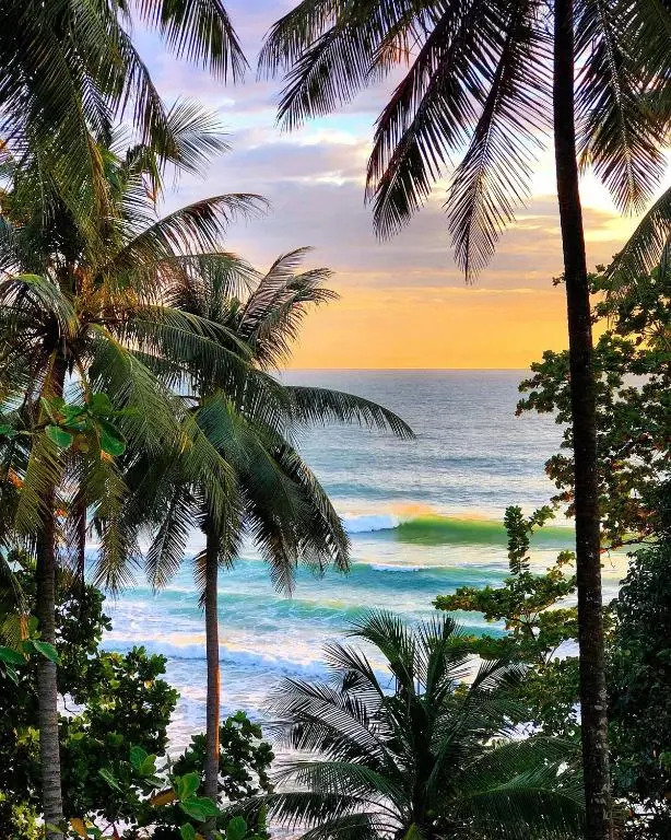 "beachfront 3br Luxe, Jacuzzi Pool On Naithon Beach"