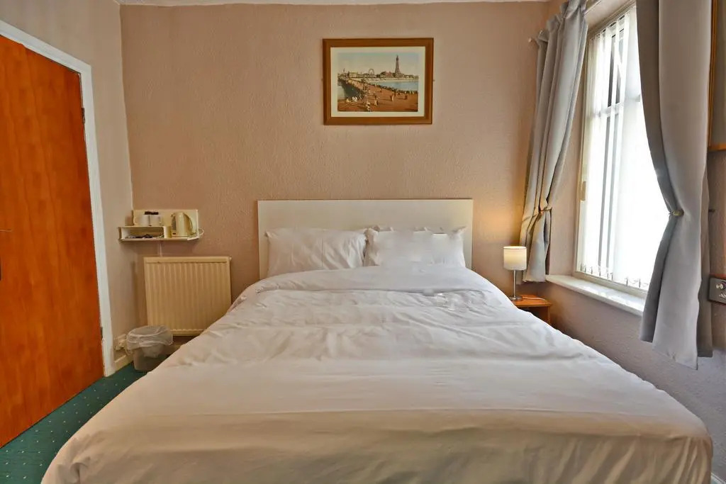 Royal Oakwell Hotel