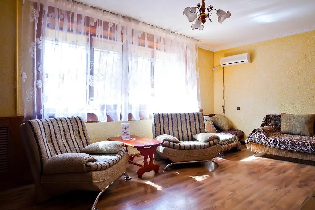 Lessor Centre Apartments