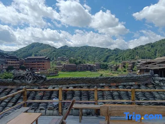Sanjiang Juyoulou Inn