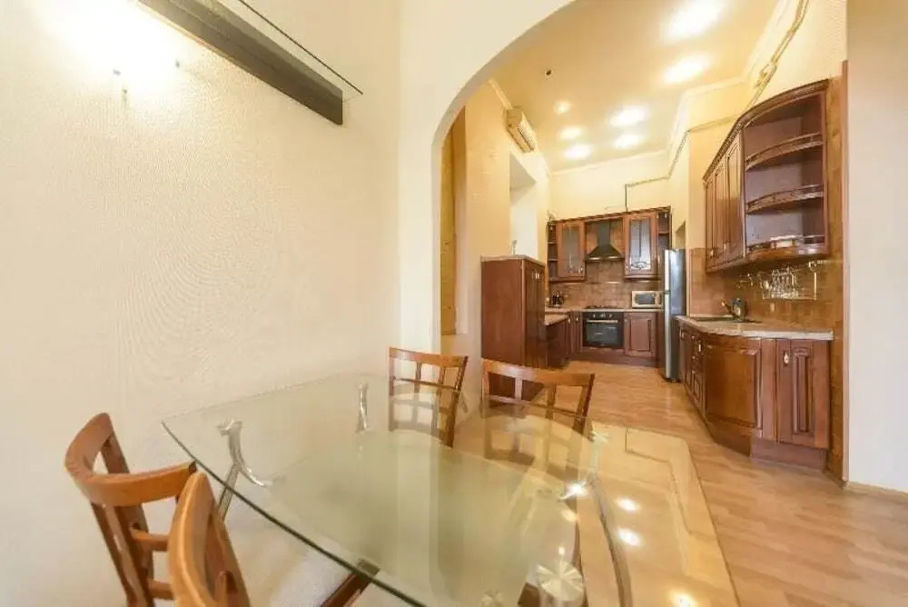 Premier Apartment