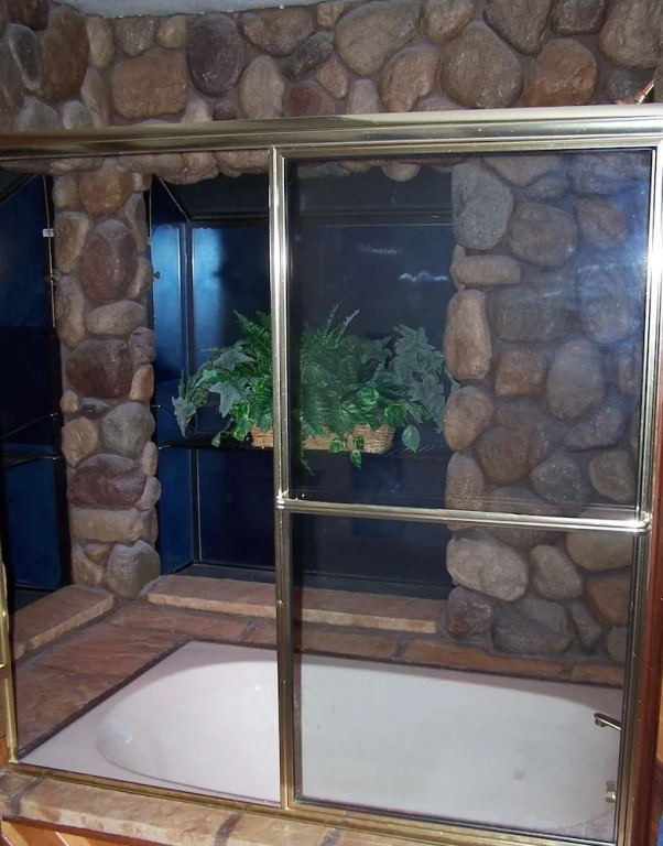 Golden Bear Cottages
