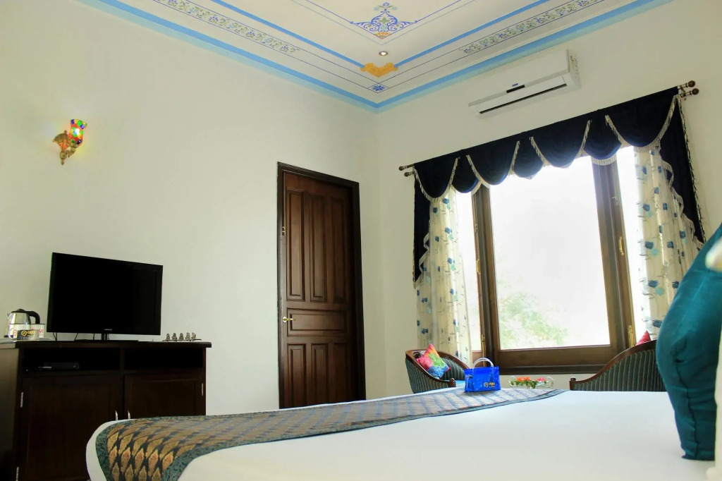 OYO Premium Home Stay Shikarbadi