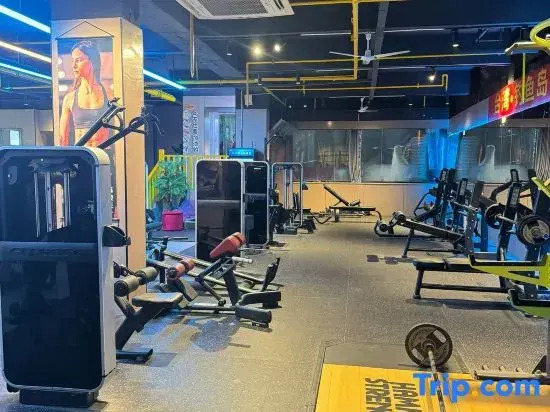 Xingchen Youth Homestay (Jinggangshan University Ji'an Railway Station Branch)