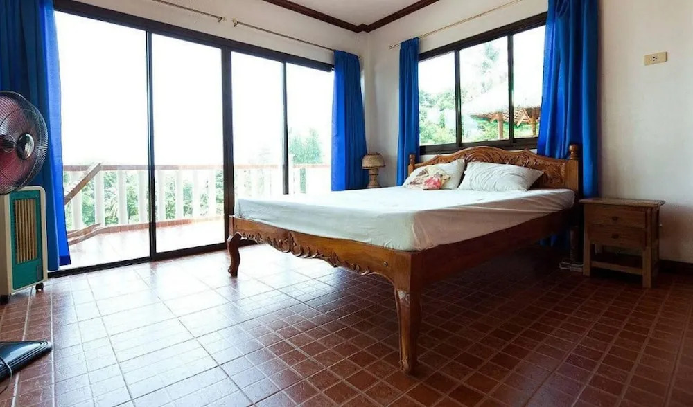Whitehouse Travel inn Sm Tabinay