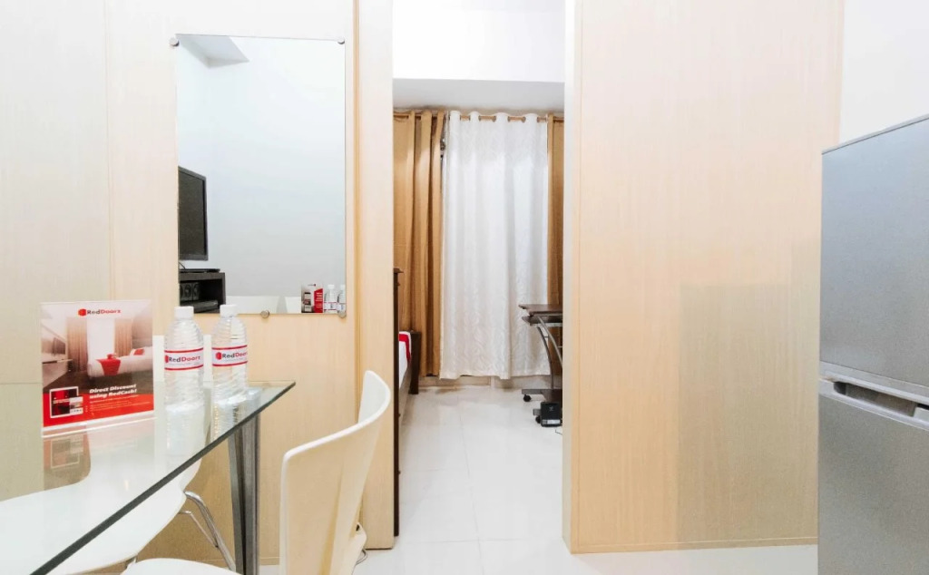 RedDoorz Premium @ SMDC North EDSA