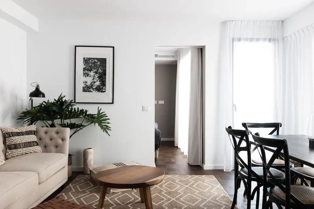 Terreno Suites