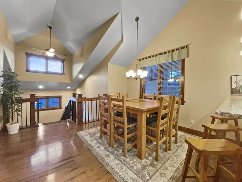 Dewey Placer Lodge 3 Bedroom Home by Redawning