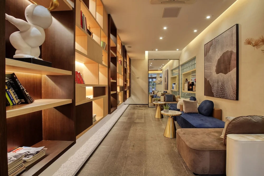 Wing Hotel Guilin- Pedestrian Street