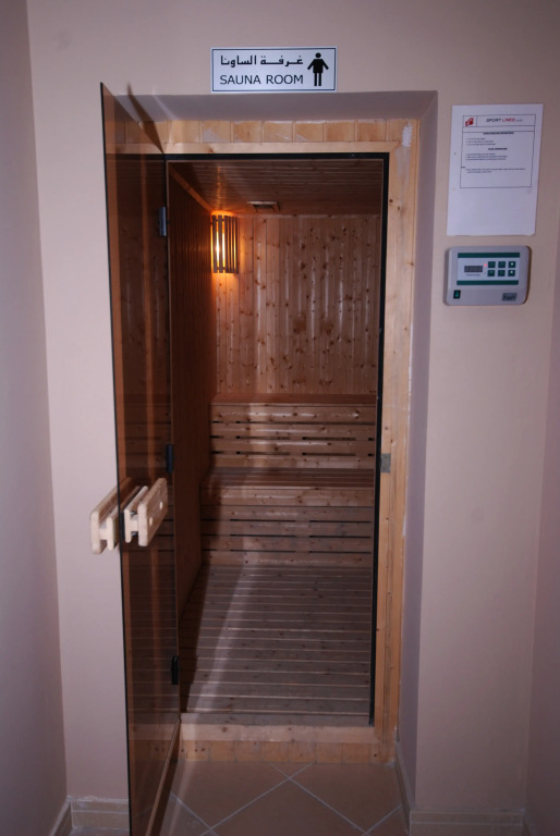 Al Bustan Tower Hotel Suites