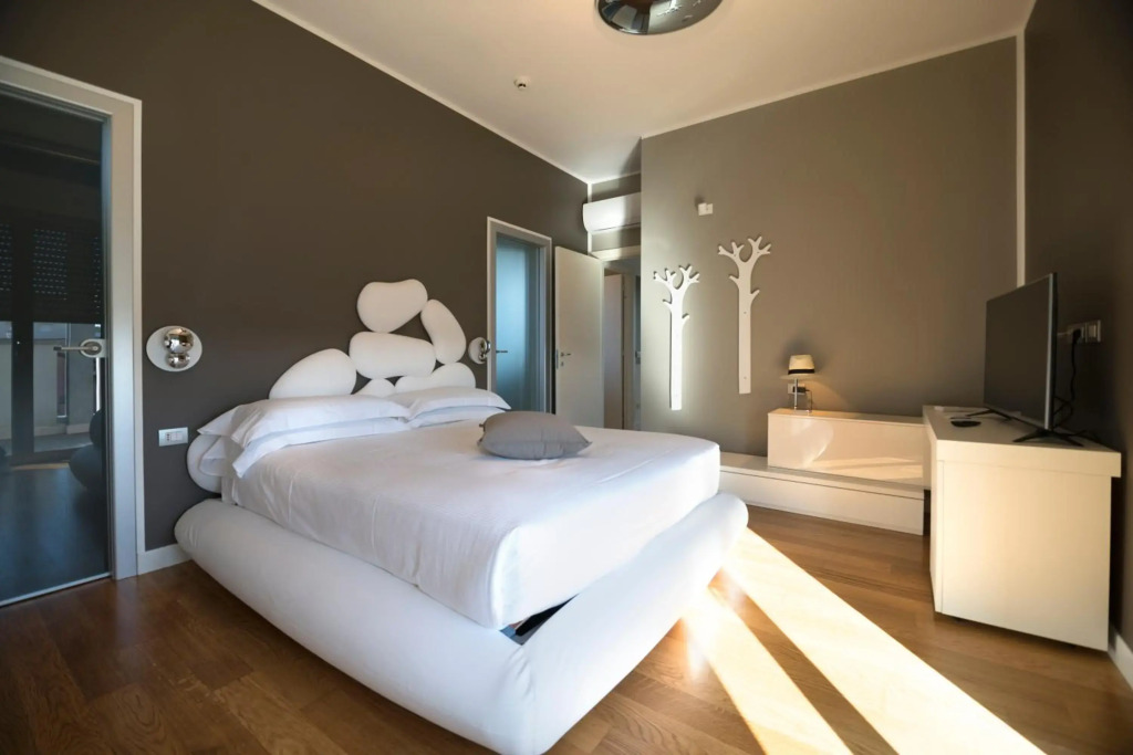 The One Hotel