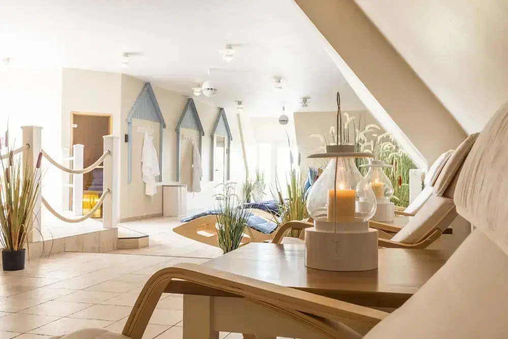 Hotel Pharisäerhof - DAS Hundehotel auf Nordstrand mit Restaurant und Café