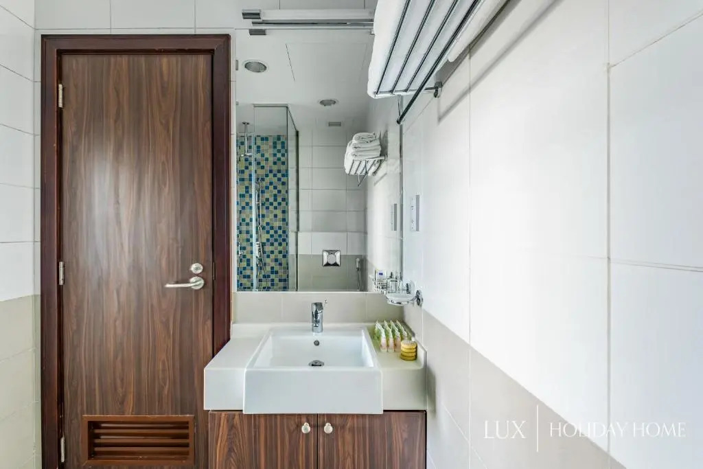 LUX - Opulent Island Suite 5