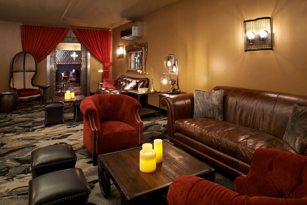 Metropolitan at The 9, Autograph Collection