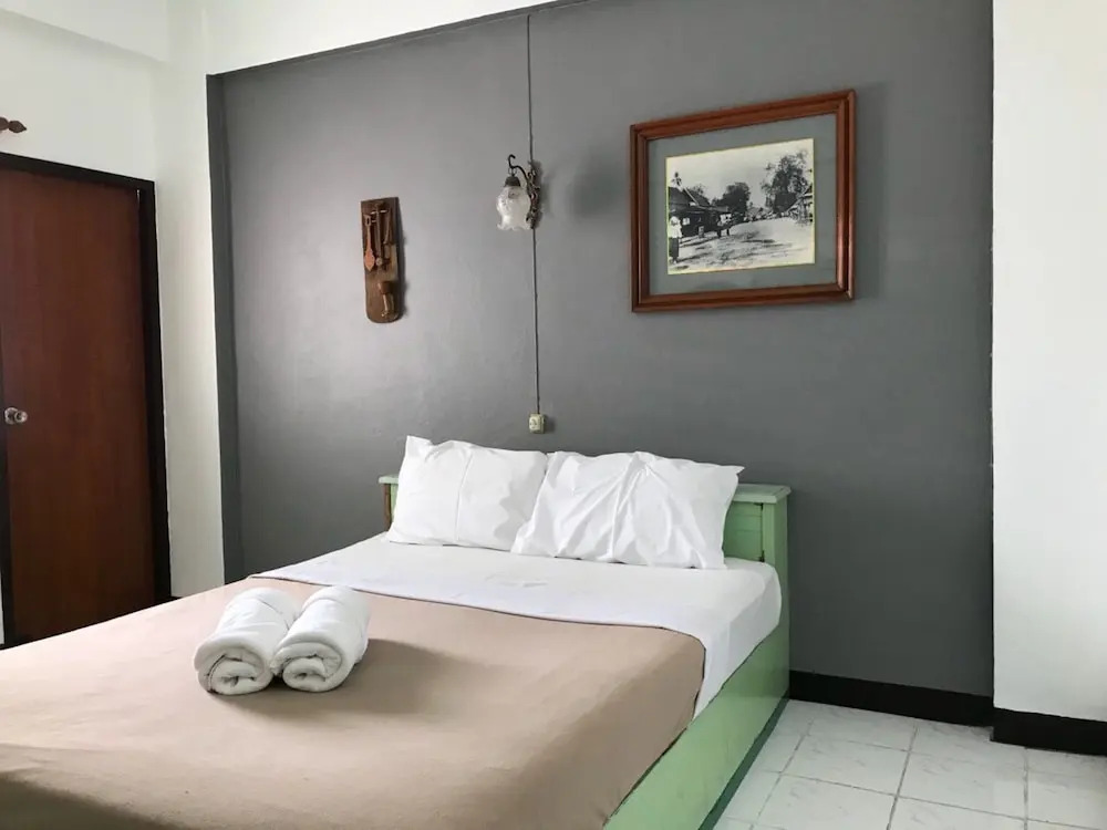 Royal thapae gate guesthouse
