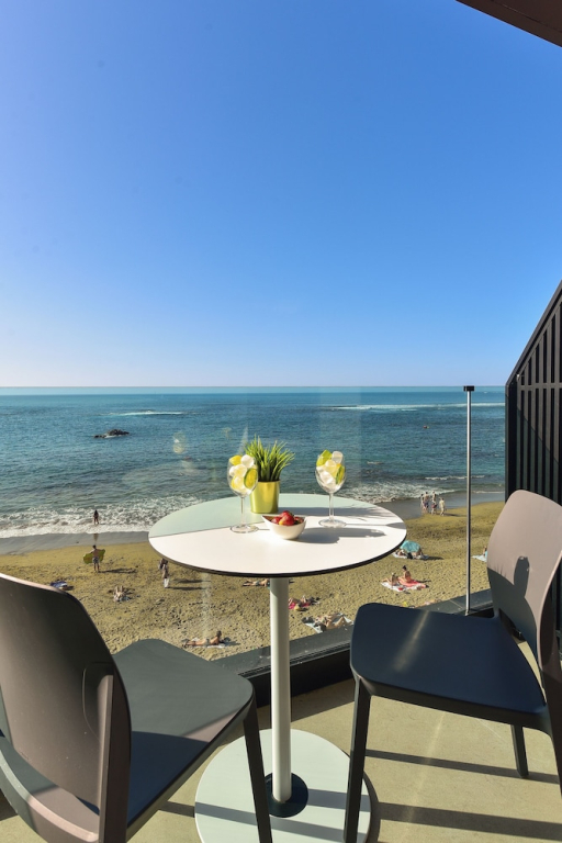 OH Suites Paseo de las Canteras 58