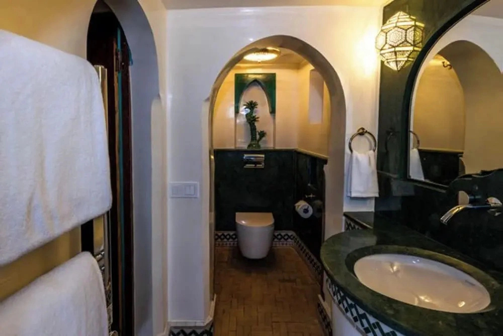 The Riad Saeed