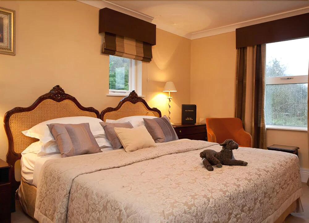 West Vale Country House