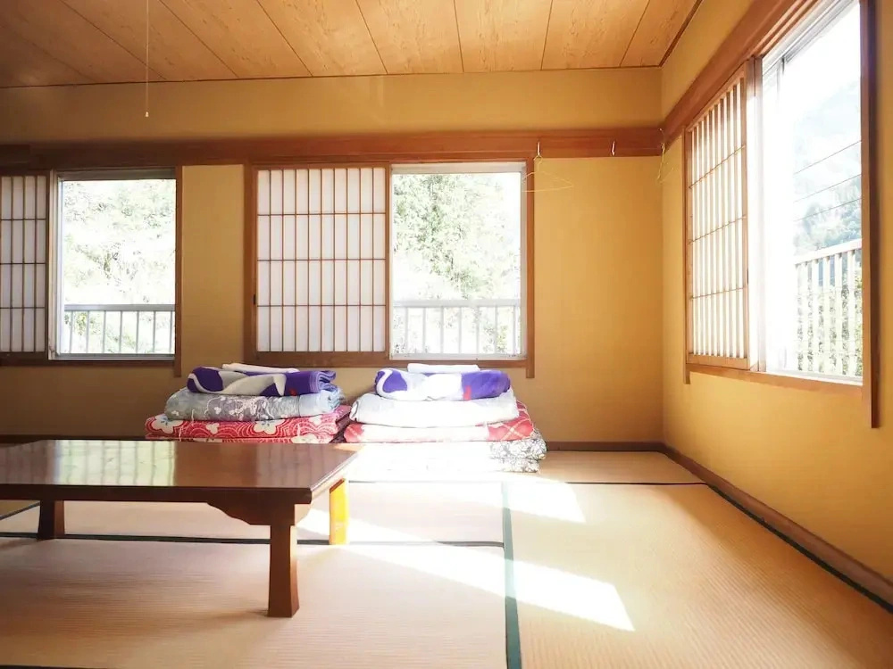 Iya Vine Bridge Guest House