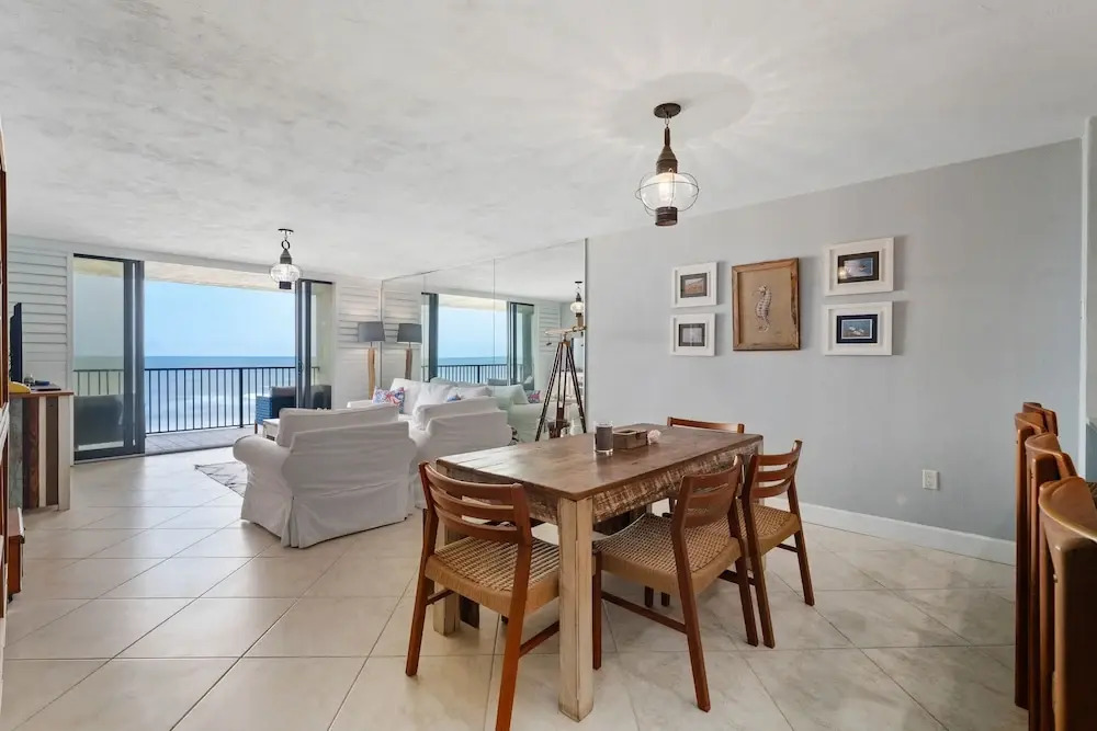 Ocean View 2B 2B Condo Pool New Smyrna FL