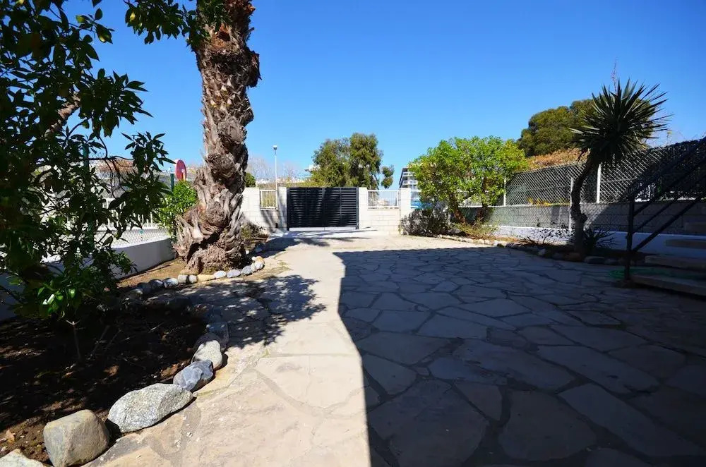 La Torre - Villa Rosamar Beach