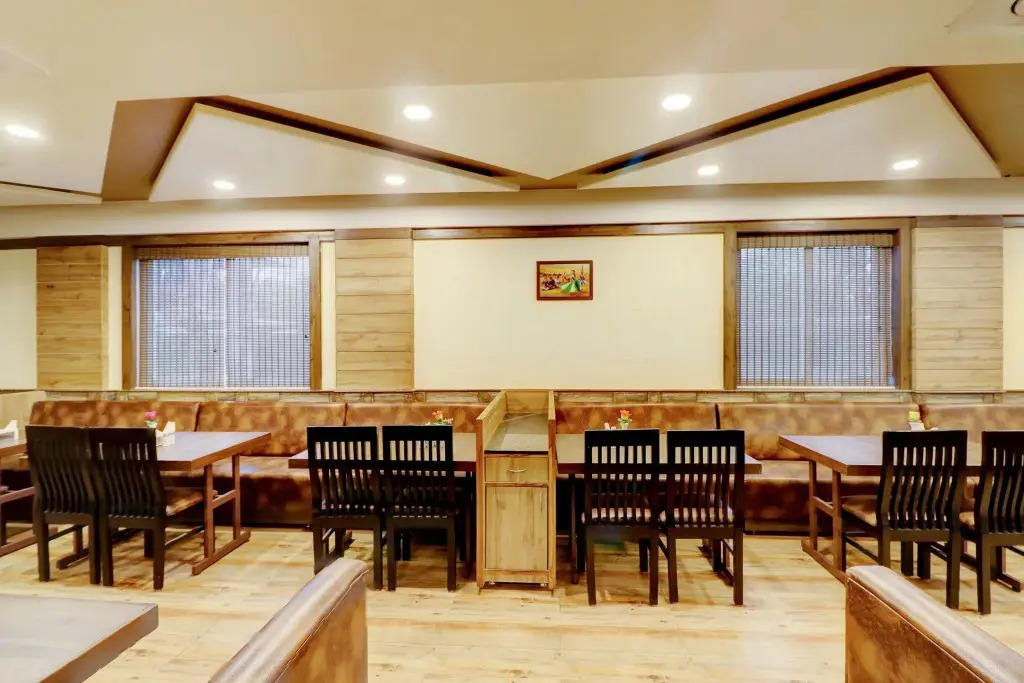 Hotel Sri Udupi Park by OYO Rooms