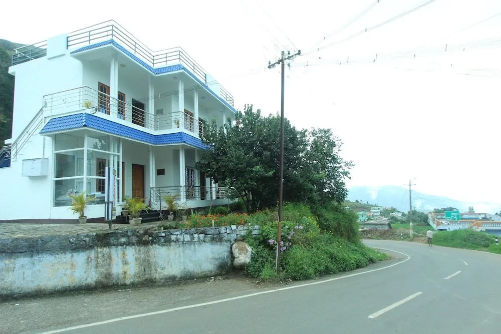 OYO 24363 Maliekkal Residency