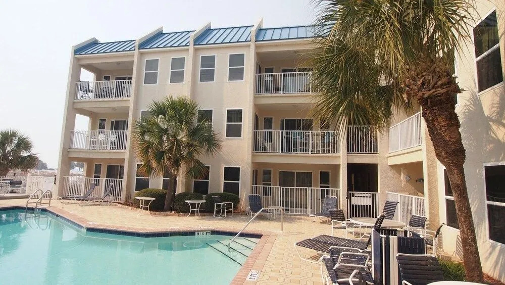 Blue Suede Shoes - 2 Br Condo