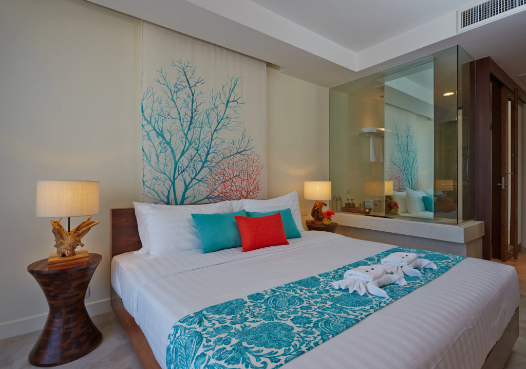 Bandara Beach Resort, Phuket
