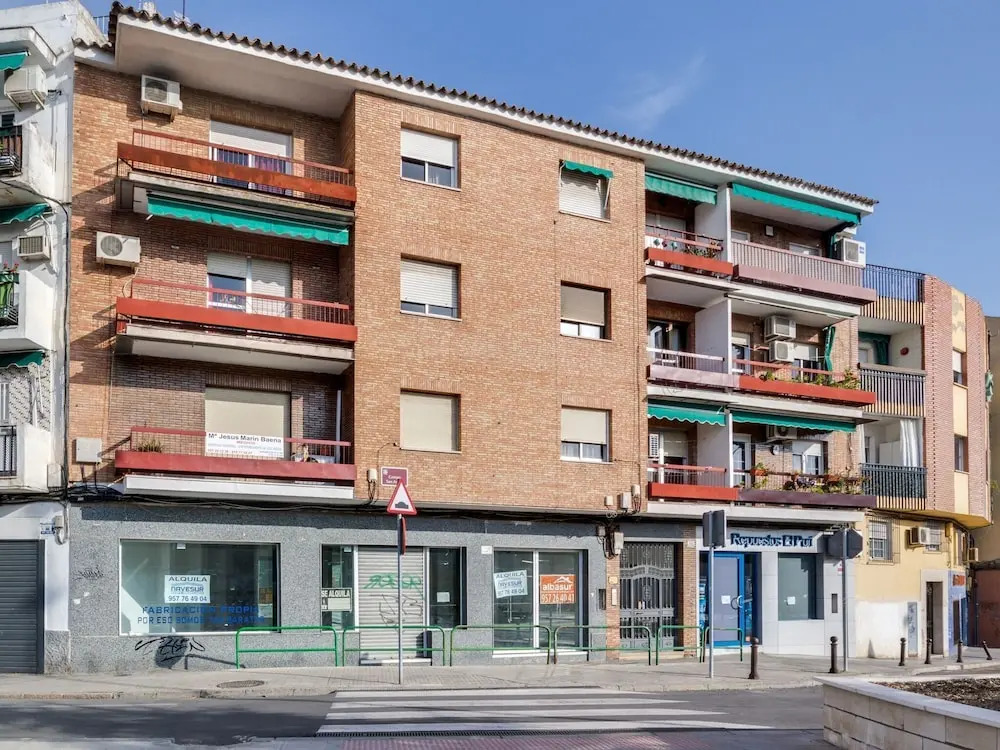 Modern Apartment in Córdoba Near Historical Monuments