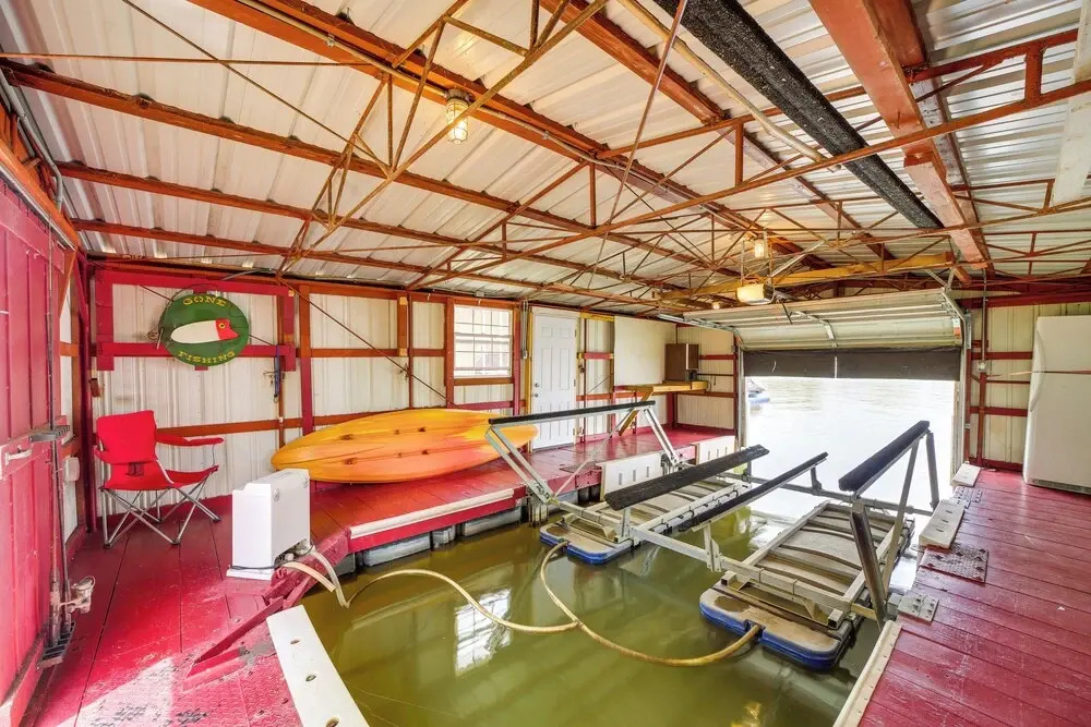 2 Boat Docks: Grand Lake Waterfront Home