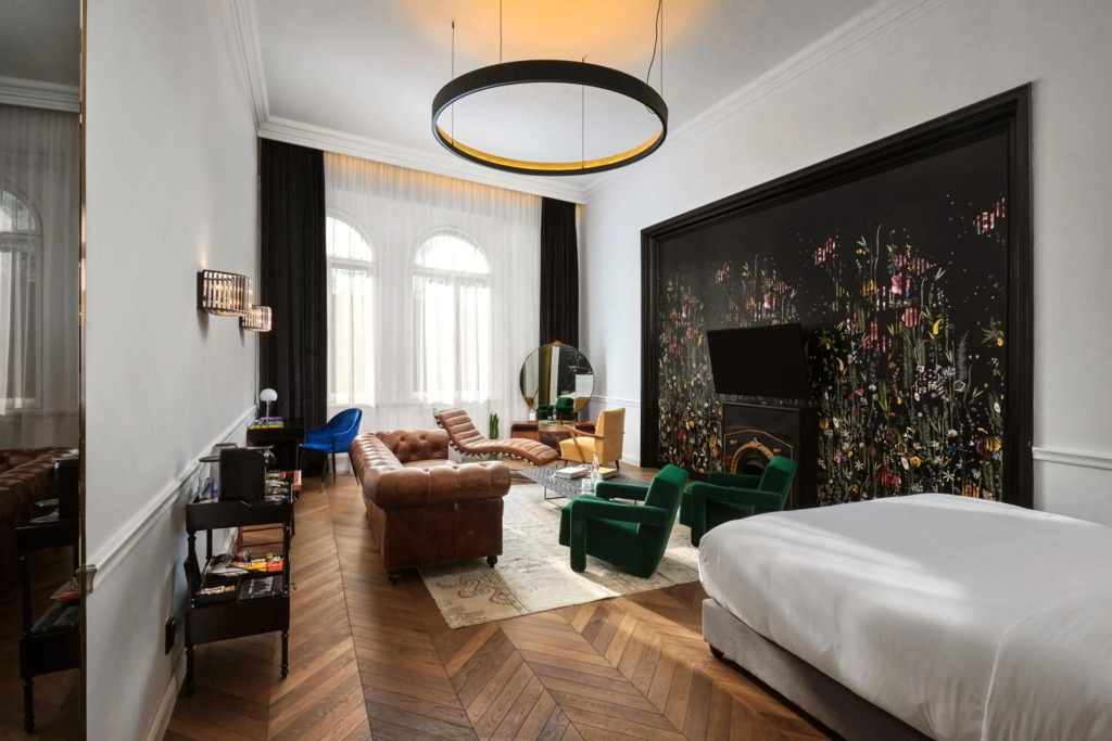 Hotel Collect