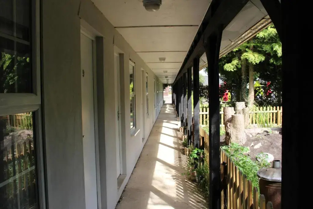 The Meadow Lark - A Heartwood Inn