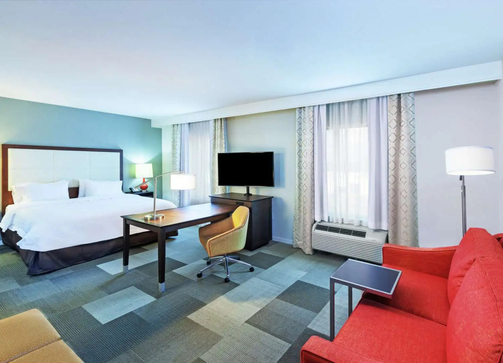 Hampton Inn & Suites by Hilton Houston North IAH