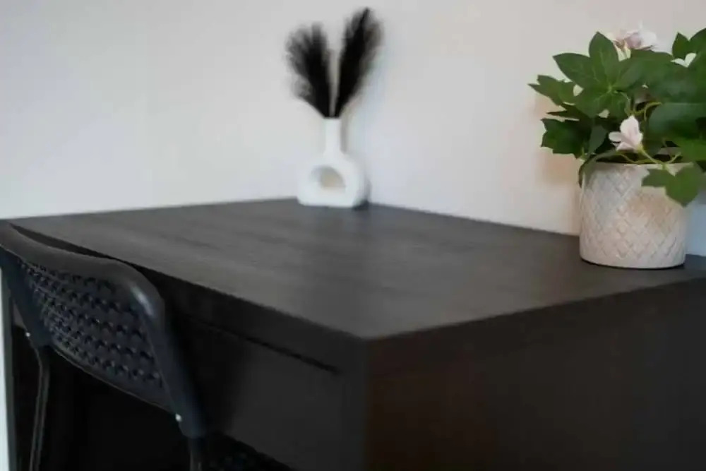 Central 2 Bedroom House-parking