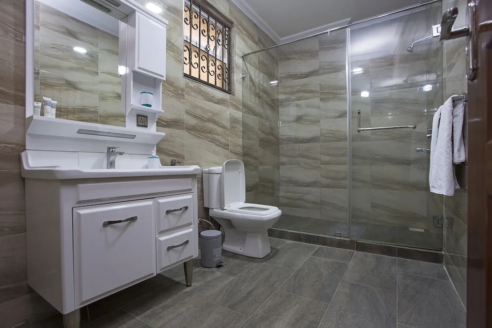 Urban Brooks Luxury Apartment