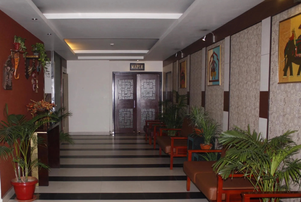 Hotel Gateway Grandeur