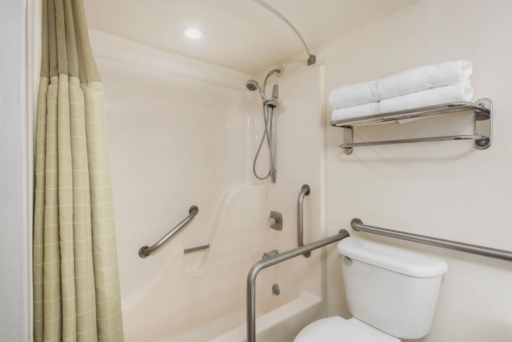 Holiday Inn At Six Flags Saint Louis by IHG